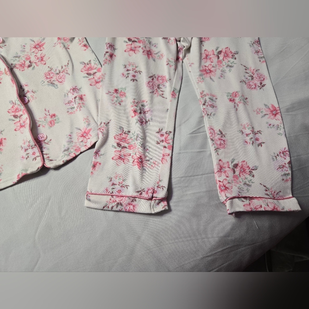 Laura Ashley Pink Floral Kids Pajama Set - Picture 2 of 5